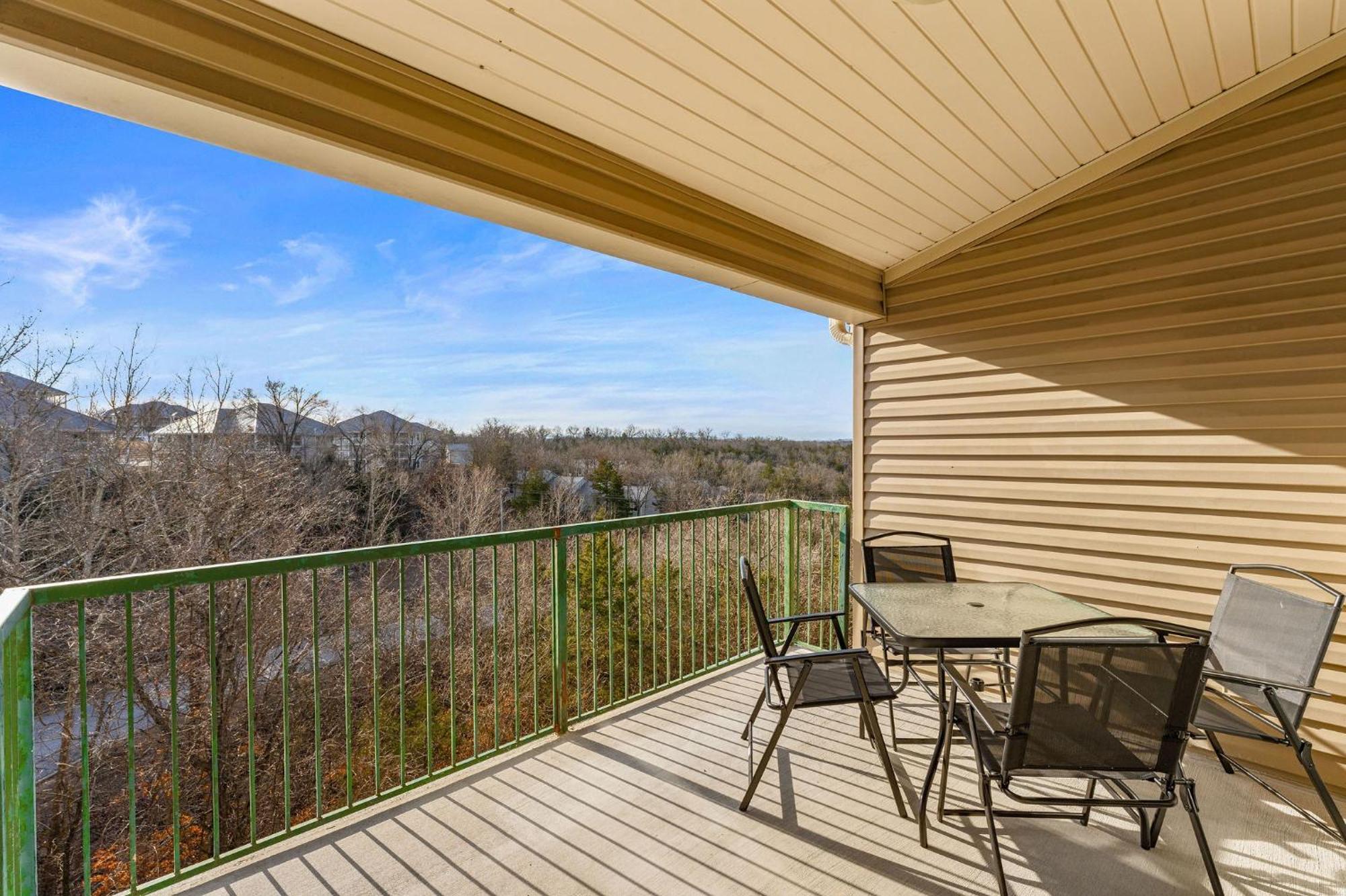Cozy Top Floor 2Br Condo With View And Amenities!! Point Lookout 外观 照片