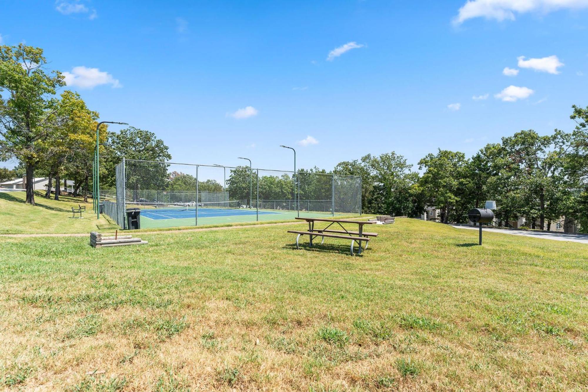 Cozy Top Floor 2Br Condo With View And Amenities!! Point Lookout 外观 照片